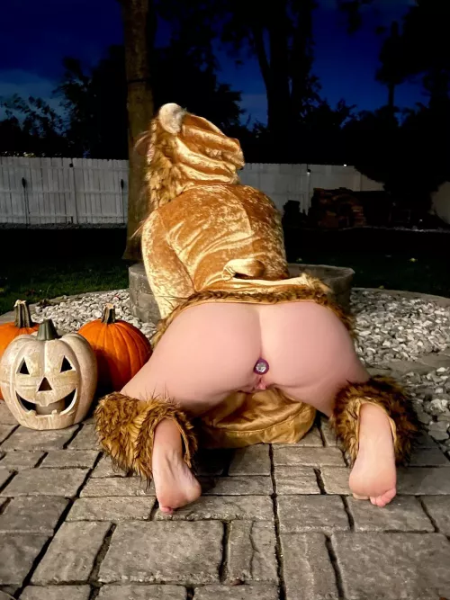 Oops, I guess I forgot panties with my Halloween costume ππ¦