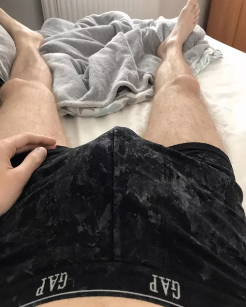 Oops i think i need do laundry. But im too horny to get up 💁🏼‍♂️