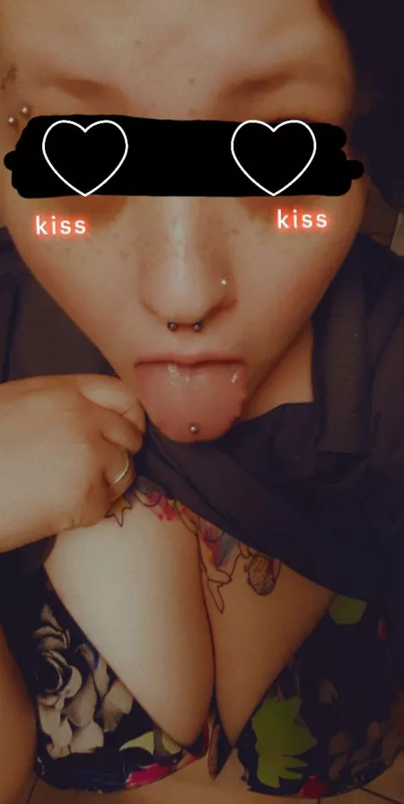 Oops I was naughty at work again 🤭😻