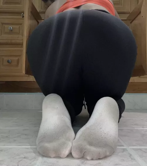 Oops! Maybe it’s time to clean these white socks 🤭