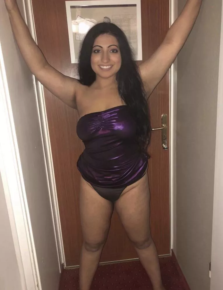 Oops my dress popped up.. Oops my dress popped up..