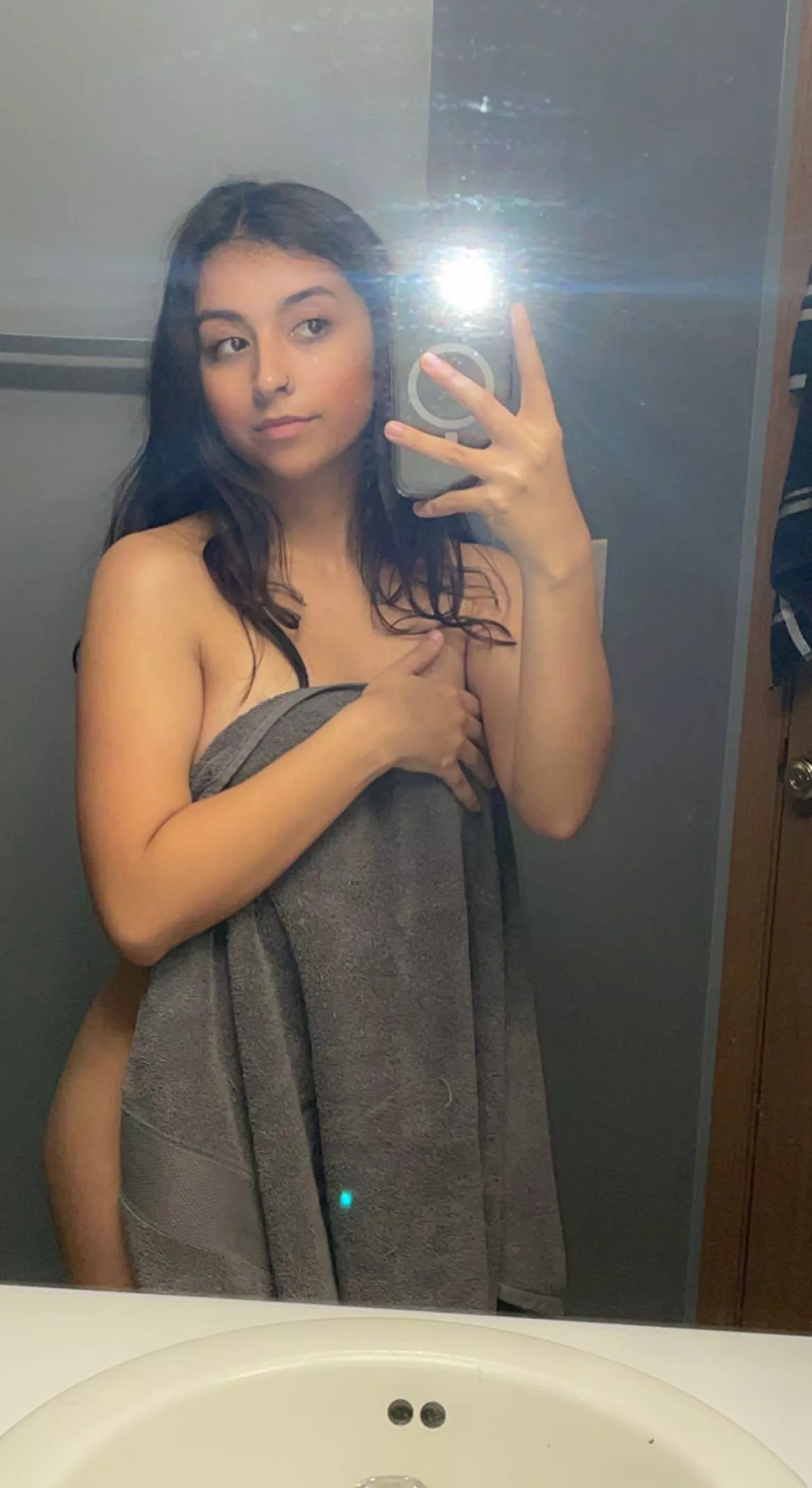 Oops my towel is falling hope you don’t mind ;) {OC}