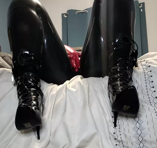 Oops, you caught me 😳😘