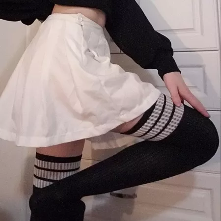 Opinions on this skirt? Cant decide if I wear it out with a guy tmmrw Opinions on this skirt? Cant decide if I wear it out with a guy tmmrw