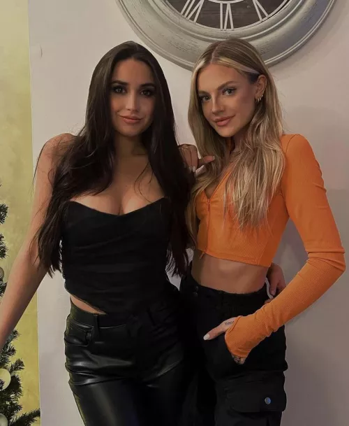 Orange or black u horny fucks