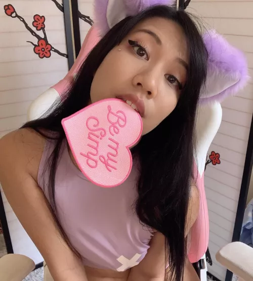 Other cats bring dead animals as gifts. I bring you this 🥺