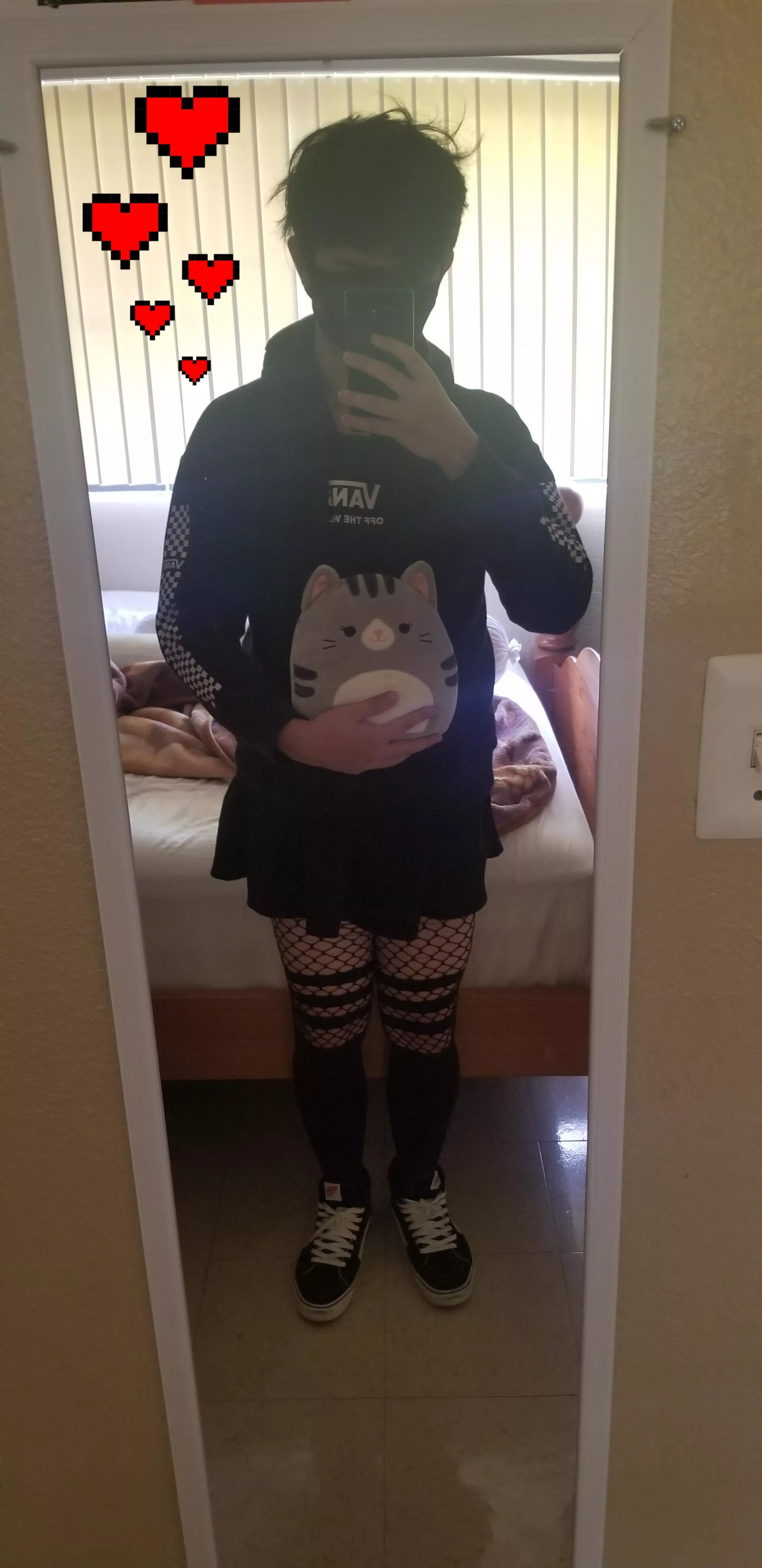 Other people find me cute, idk about that