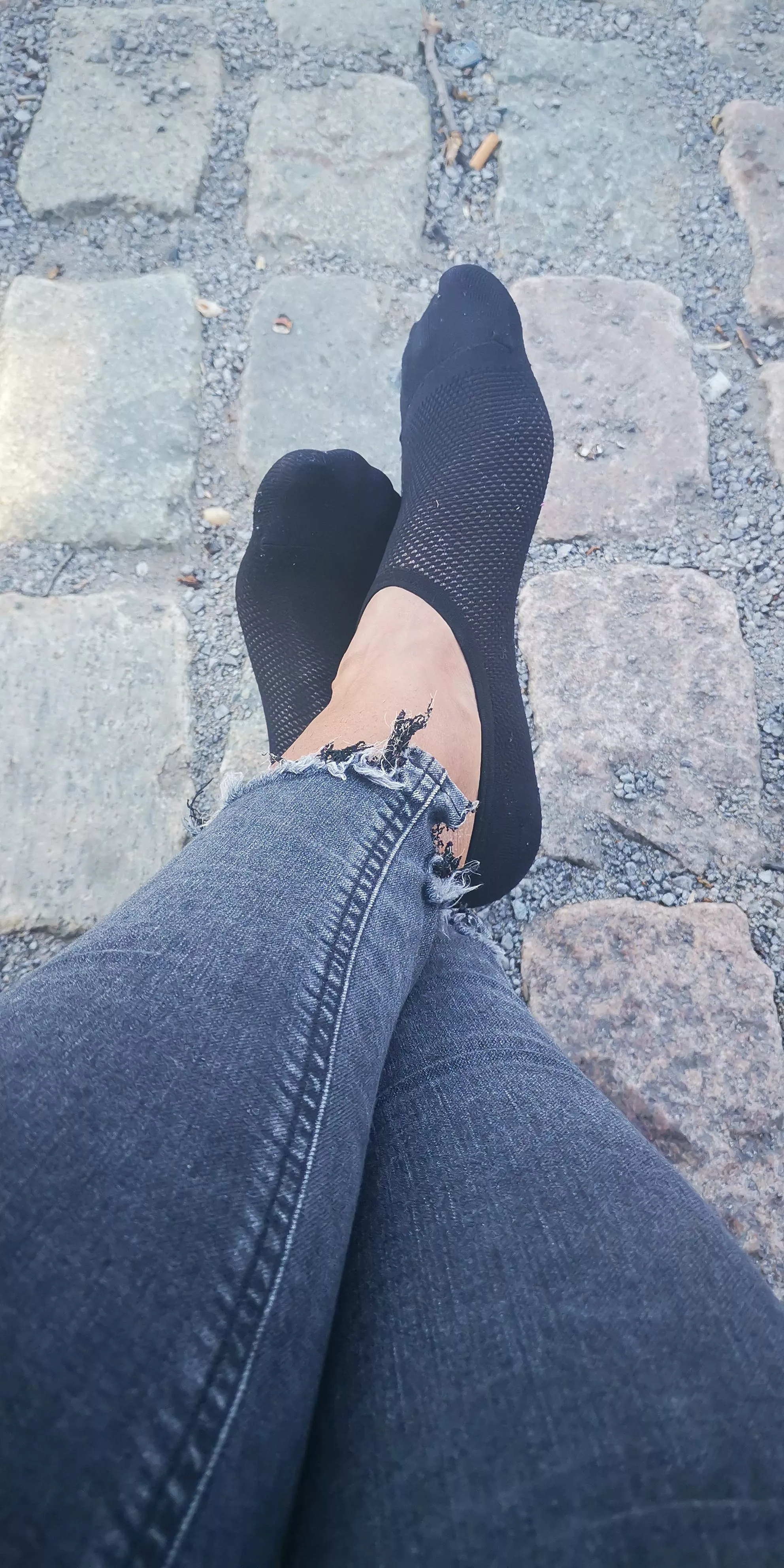 Outside relaxing and enjoying the sun☀️