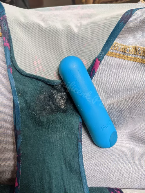 ðŸ’¦âœ¨ OVULATION WEEK âœ¨ðŸ’¦ 24 hour wearâŒ›self pleasureðŸ’¦ workoutðŸ‹ï¸â€â™€ï¸ These could be yours! ðŸ¤¤[Selling] Available for additional services including for sexting sessions, live pics, video clips, GFE, and more.ðŸ–¤â€¼ï¸Fetish Friendlyâ