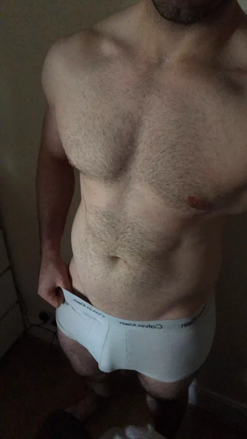 Packing some serious Scottish beef underneath ππ΄σ §σ ’σ ³σ £σ ΄σ Ώ