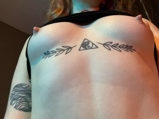 Pale boobs from a different angle