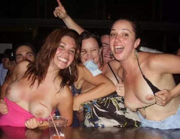 Party girls Party girls