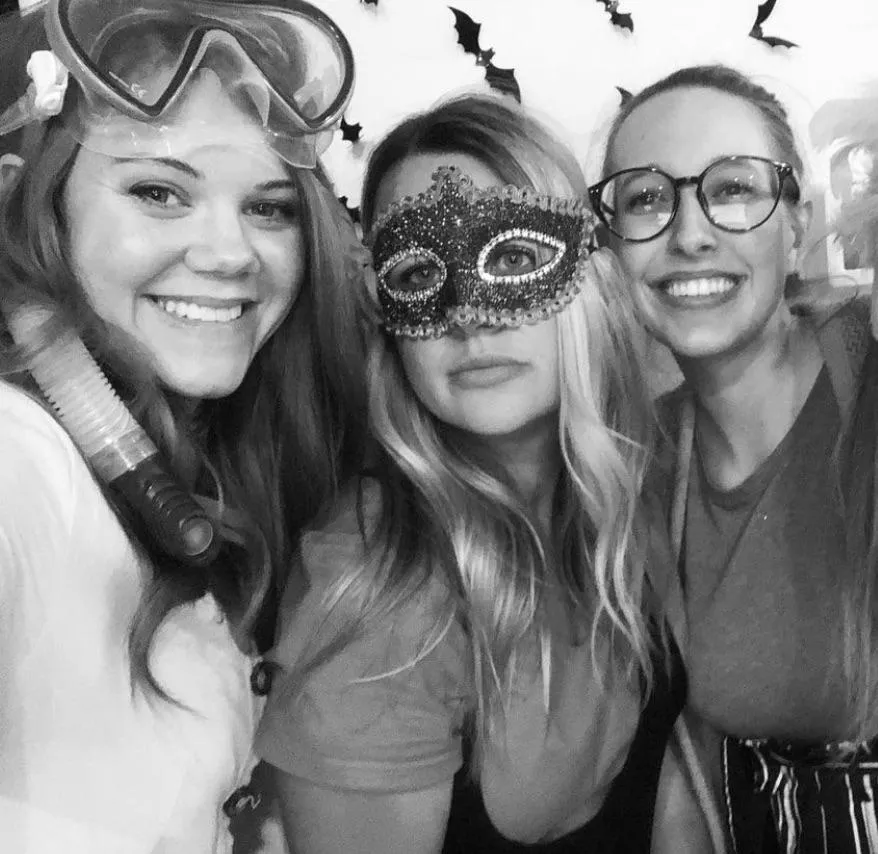 Party moms Party moms