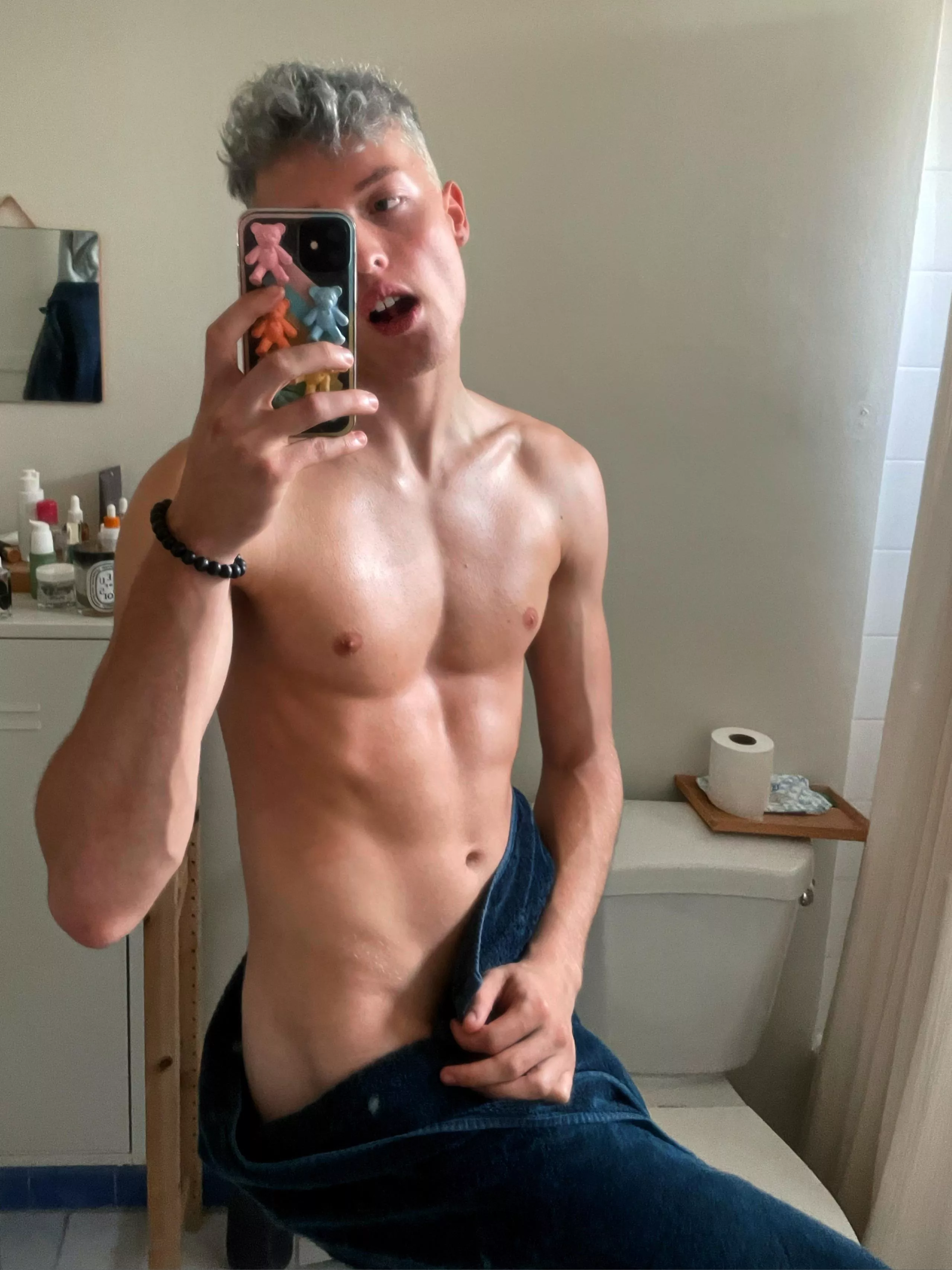 Pecs coming in Pecs coming in