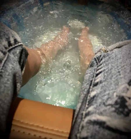 Pedi time! Iβll be showing them off soon. Stay tuned. Pedi time! Iβll be showing them off soon. Stay tuned.