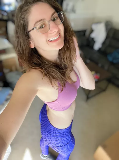 Peek a boo. I see you.