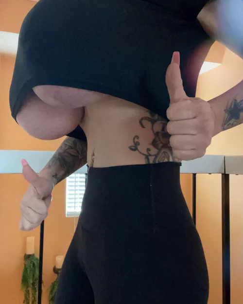 Perfect boobs to waist ratio!