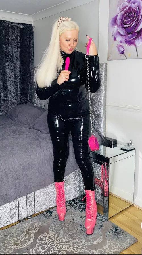 Perfect pink sluts need to be trained and conditioned to think about nothing but dick…I’m gonna mindfuck you sissy