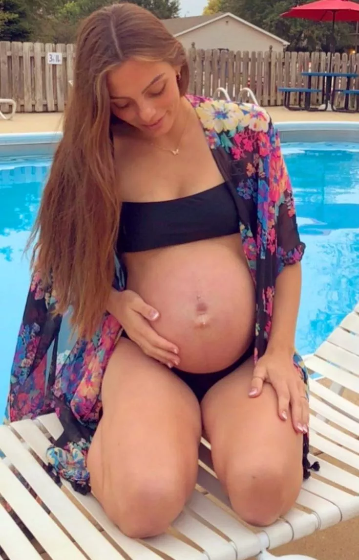 Perfectly round belly at 36 weeks