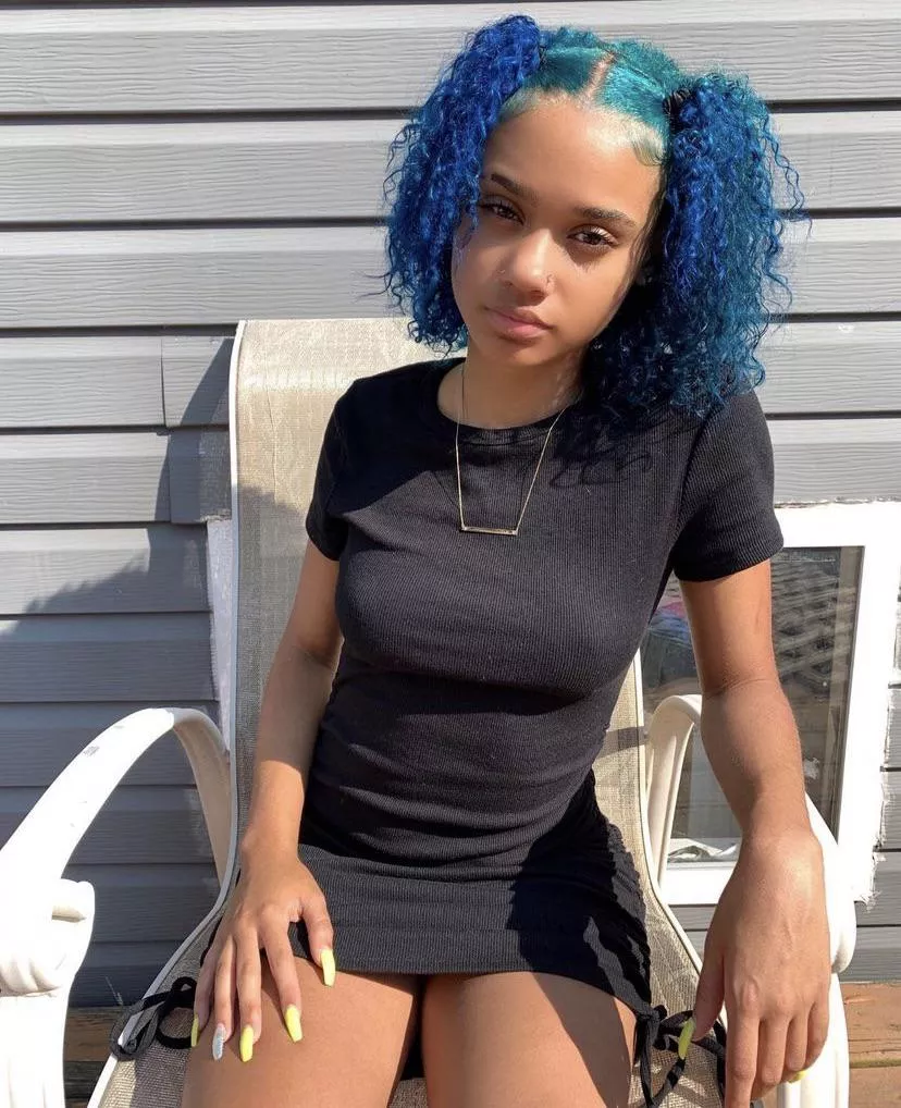 Petite in black Petite in black