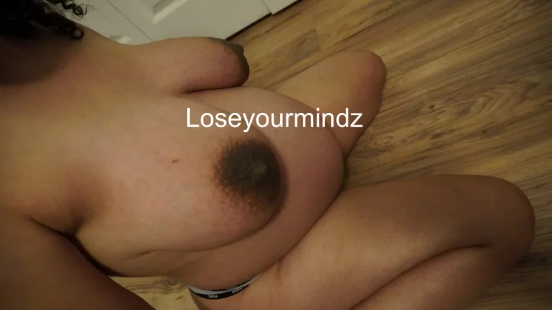 Pic before i made my roommate cum on them 💦