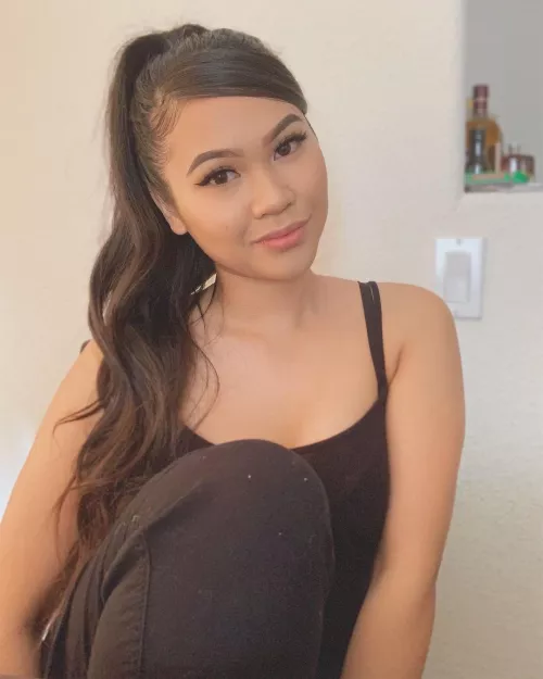 Pinay Pinay
