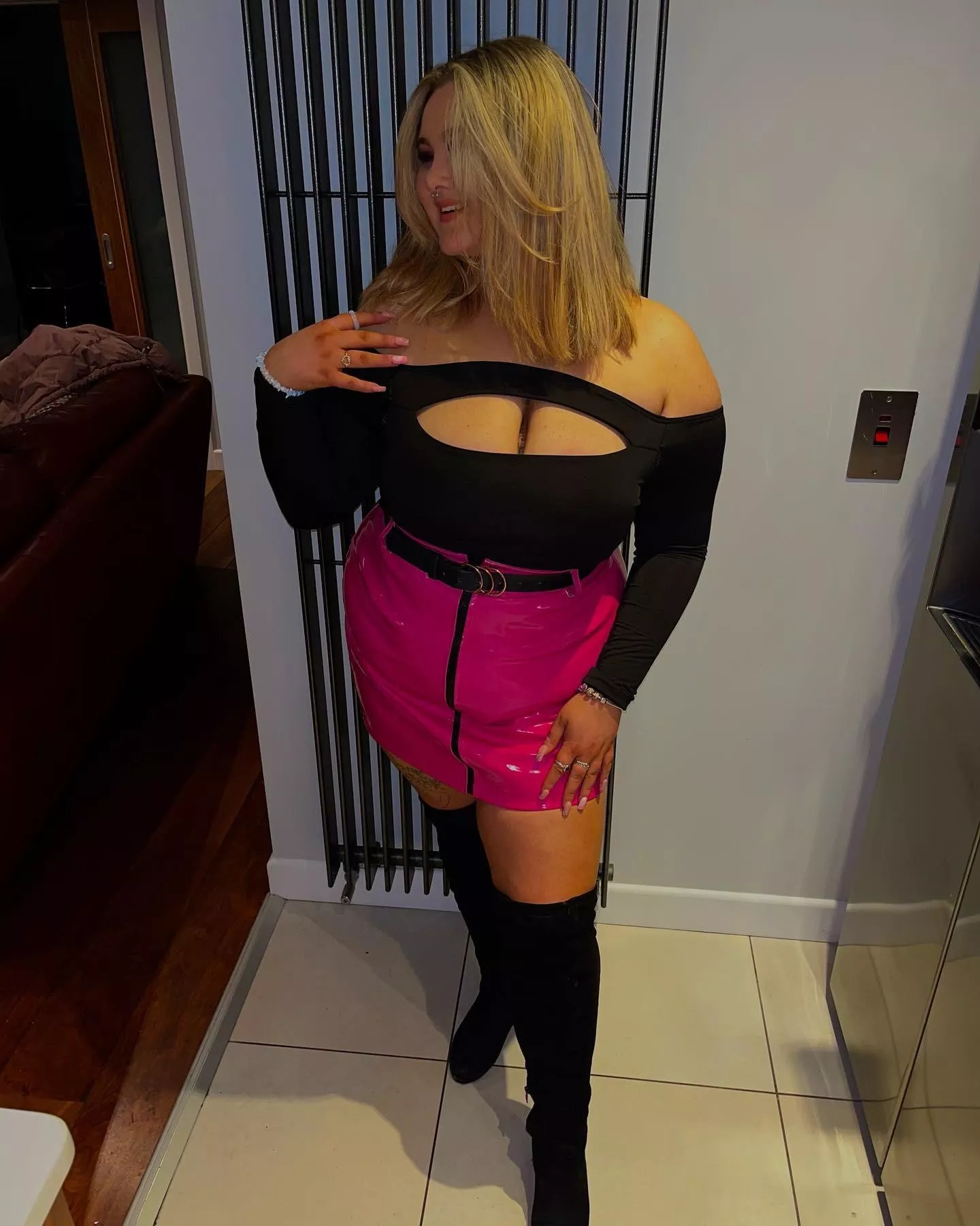 Pink barbie perfect body Pink barbie perfect body