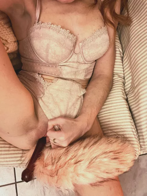 Pink horny foxy 🎀🦊