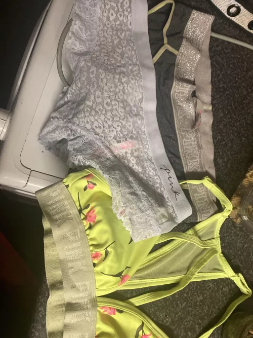 Pink is my favourite make on underwear ๐๐ฅบ