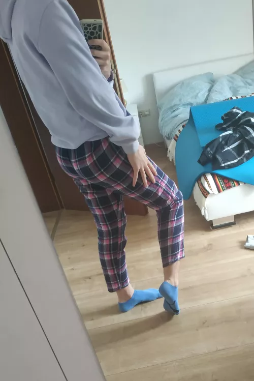 Pink PJs should be part of every femboys attire, dont you think? π Pink PJs should be part of every femboys attire, dont you think? π