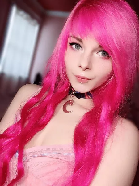 โค๏ธโค๏ธ Pinkie girl