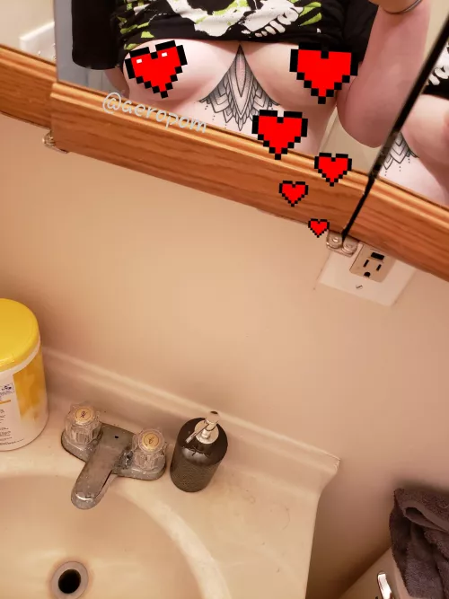 Play with me on Instagram: aeropomm ;)