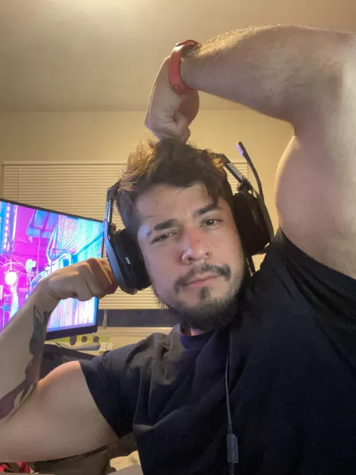 Playing Destiny 2, what are you guys playing? Playing Destiny 2, what are you guys playing?