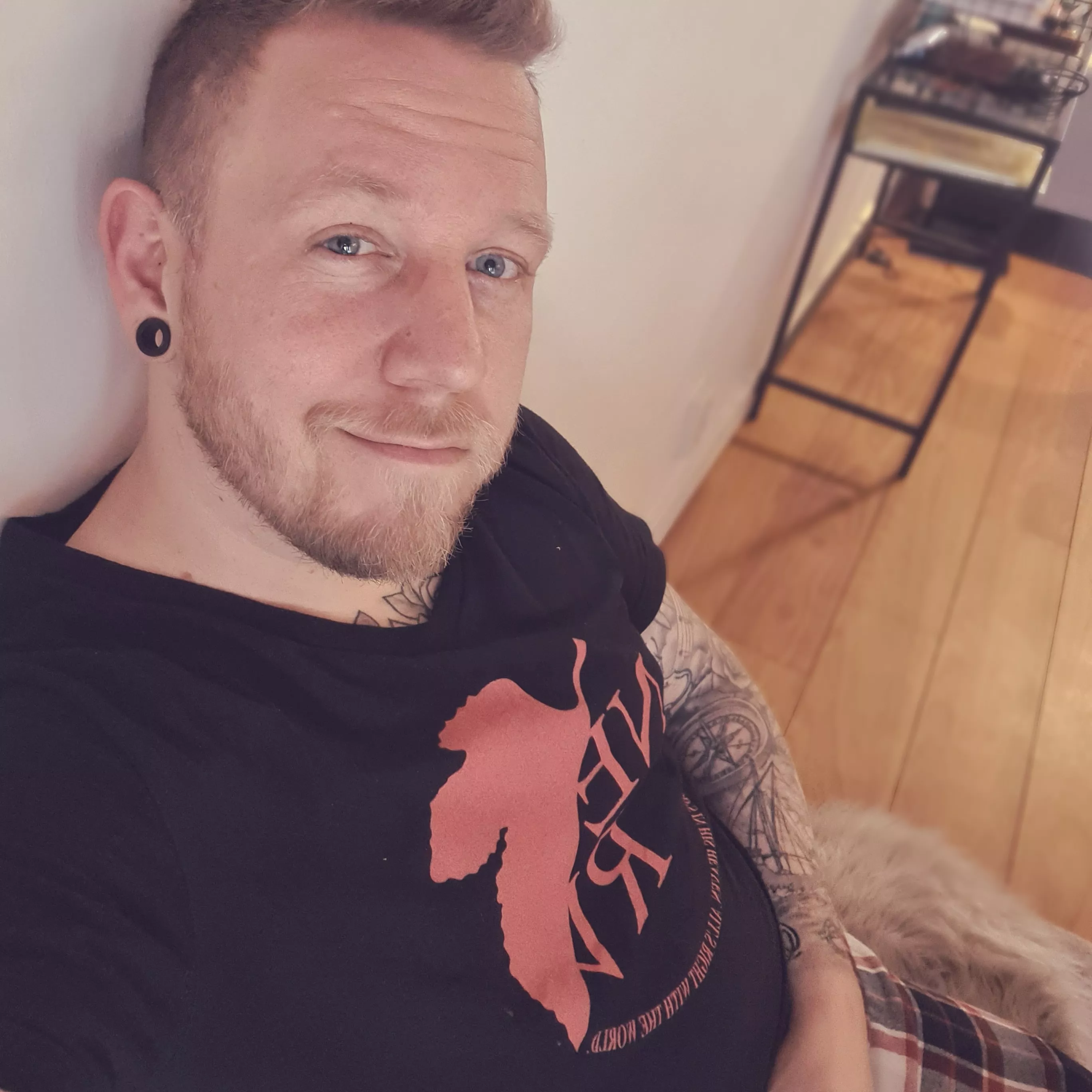 Playing some pokemon legends ❤ love the game so far