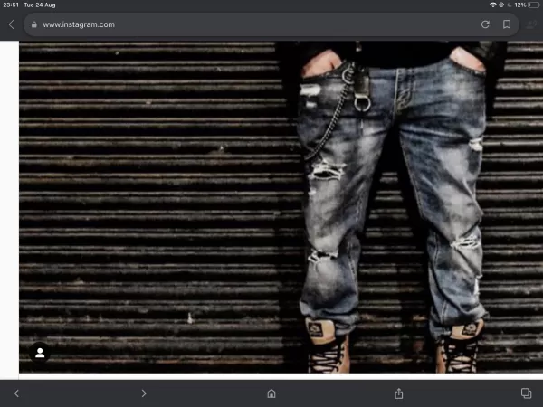 Please, could someone help with identification of these boots. TY. Please, could someone help with identification of these boots. TY.