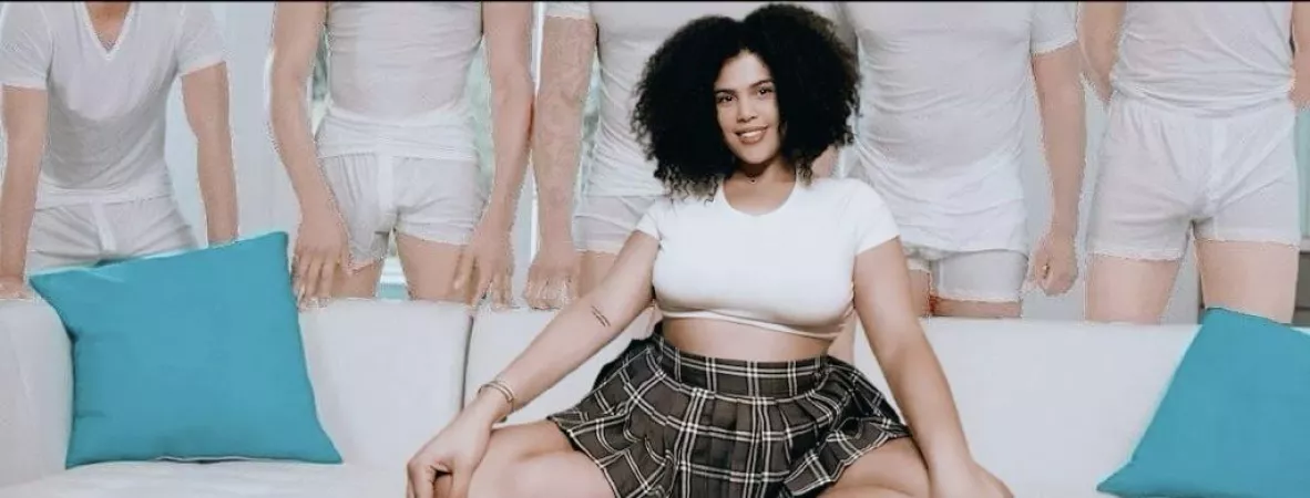 Please don’t ban me 😭 I just had to do it. Someone had to do it!