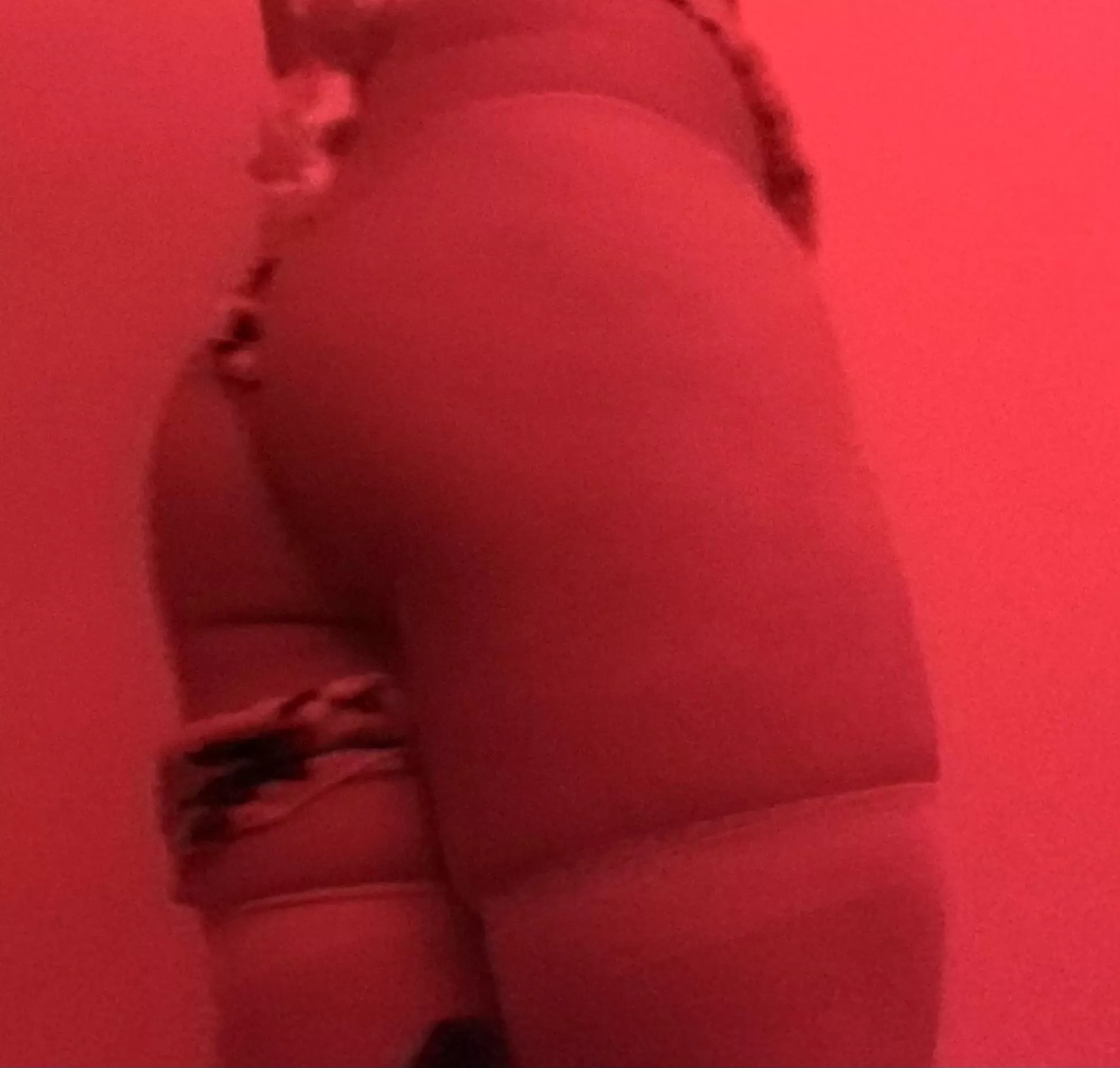 please let me sit on your face 😫 please let me sit on your face 😫