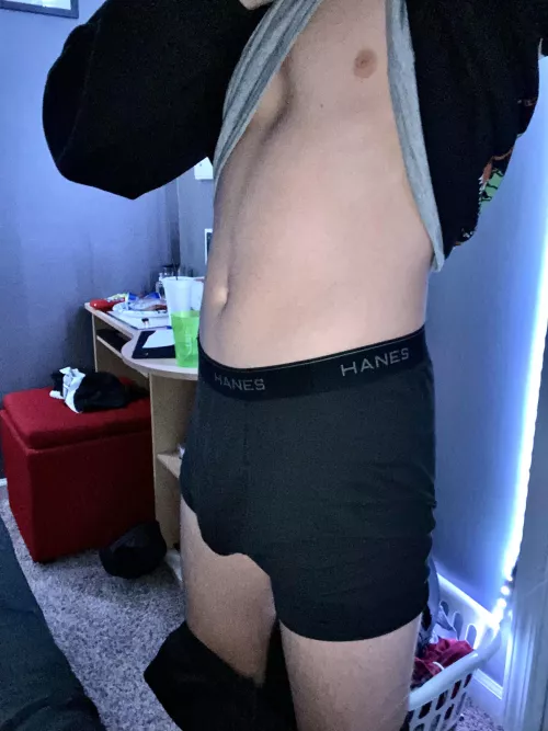 Pls dm me Iβm so bored