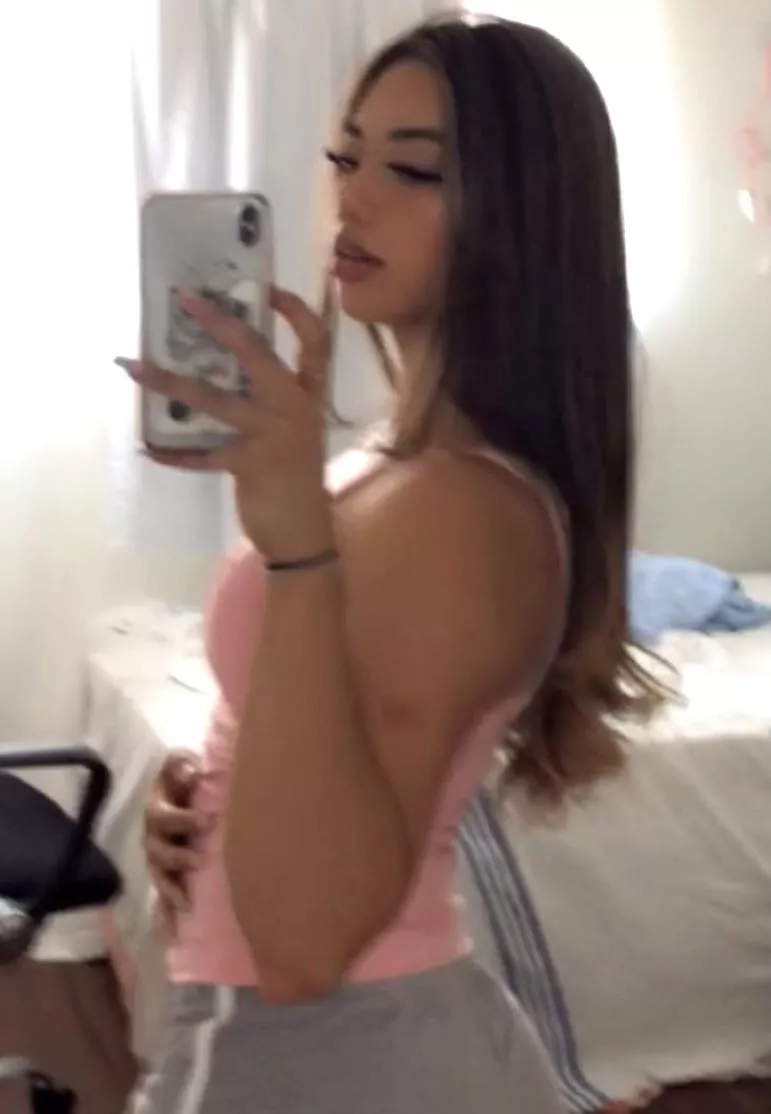 Pls trib her Kik: rsg223123 Pls trib her Kik: rsg223123