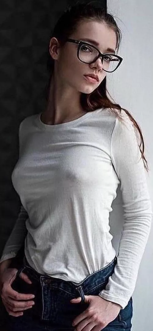 Pokies and Glasses is a 10