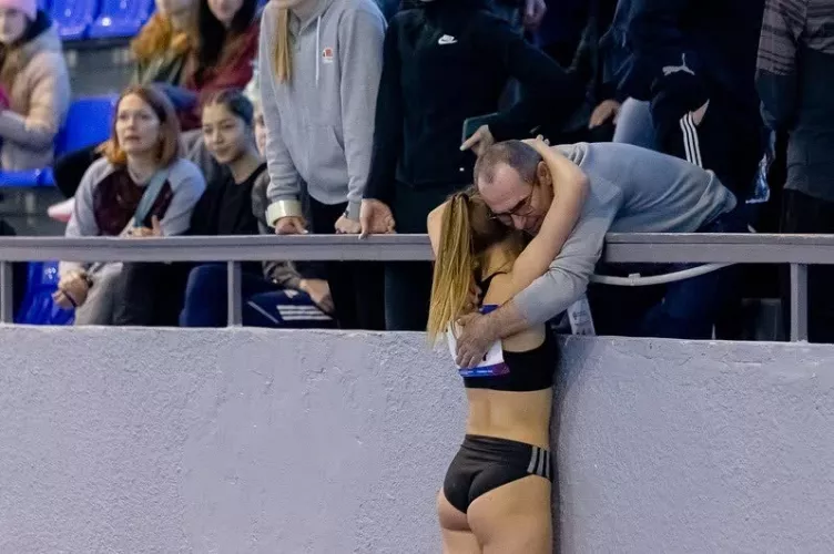 Pole Vaulter Alla Parnov