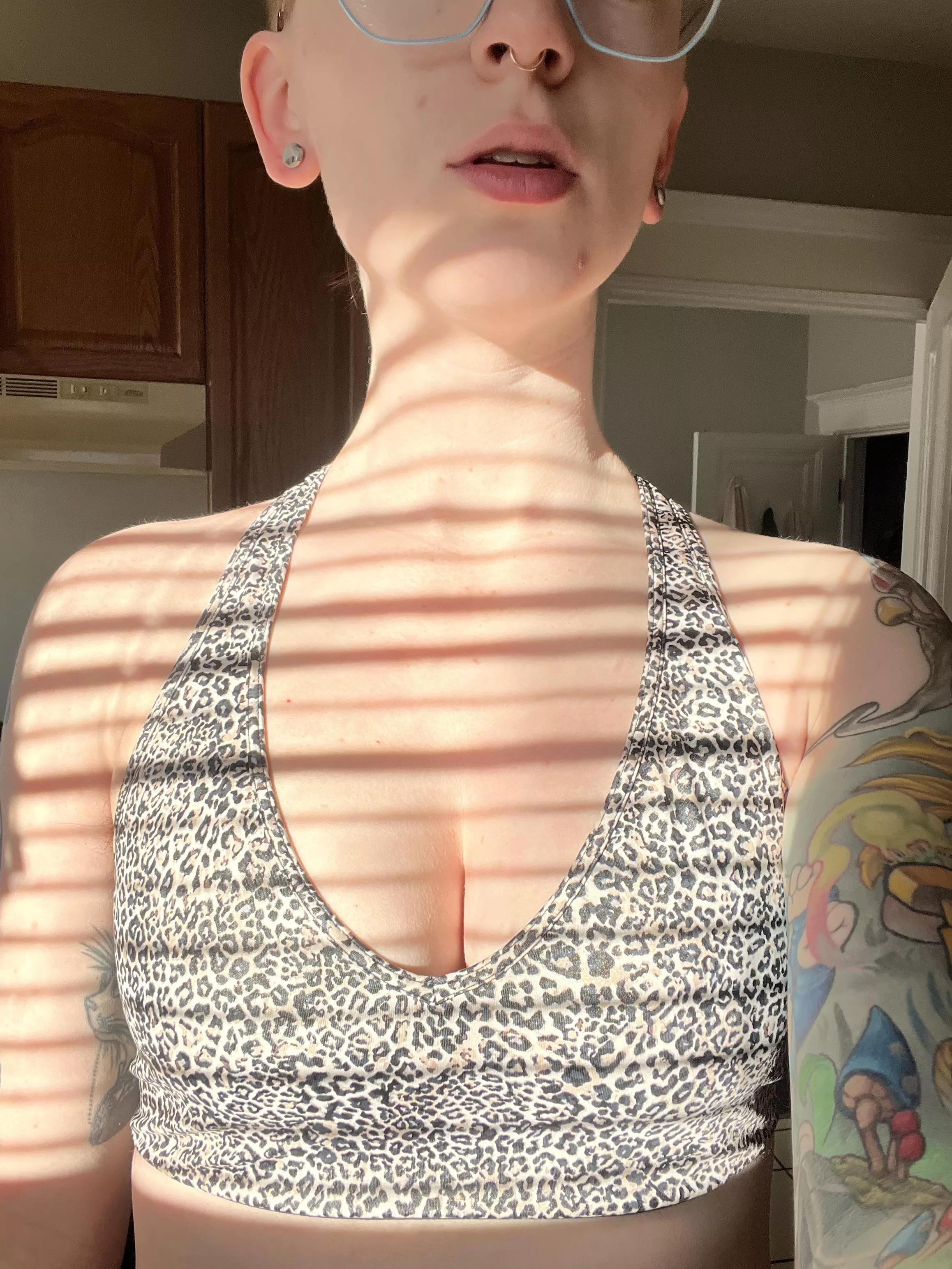 Post ab workout (f) Post ab workout (f)