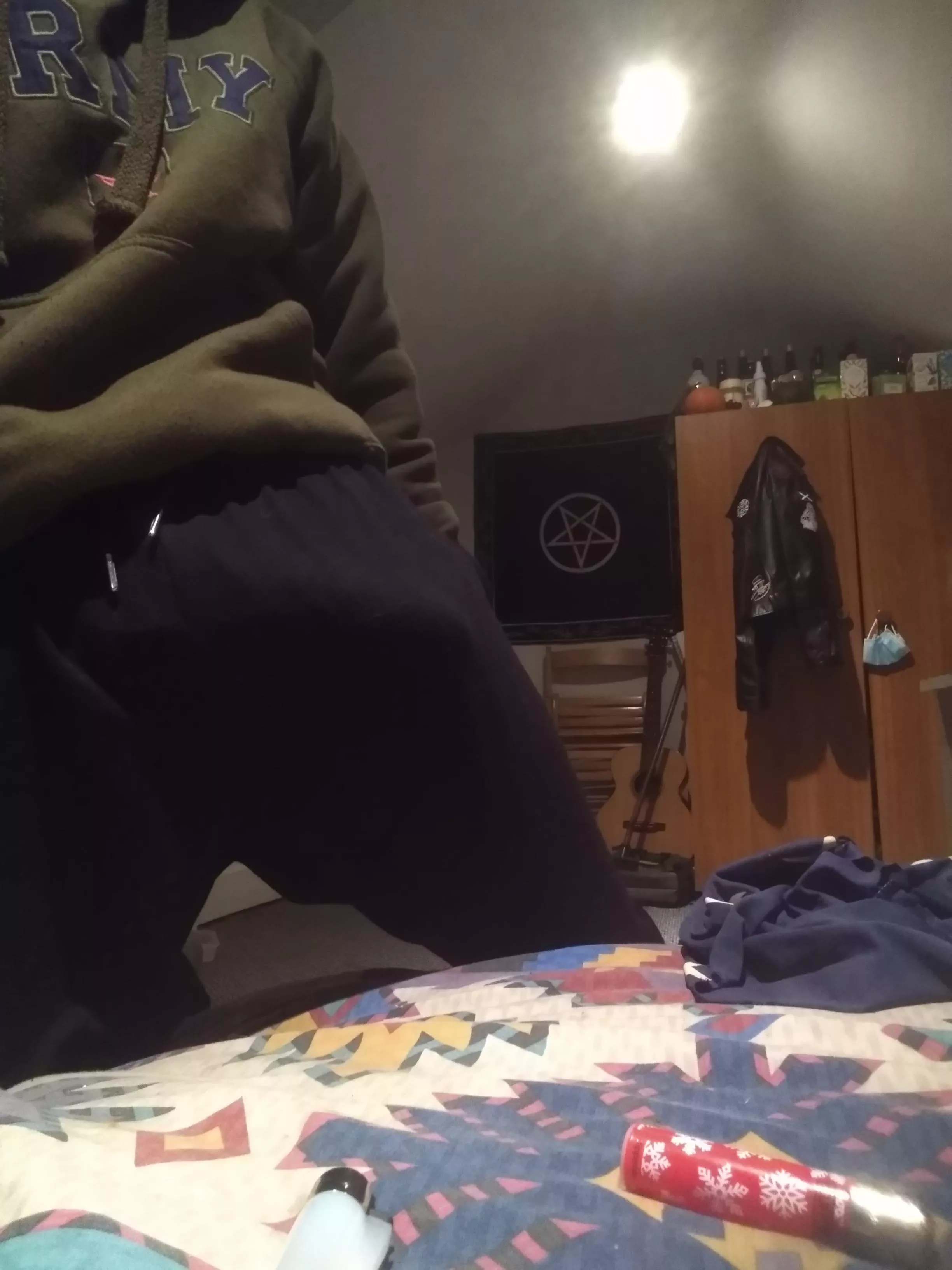 Post gym bulge 💪🏻 This is the reason I don't wear shorts to work out in 🍆