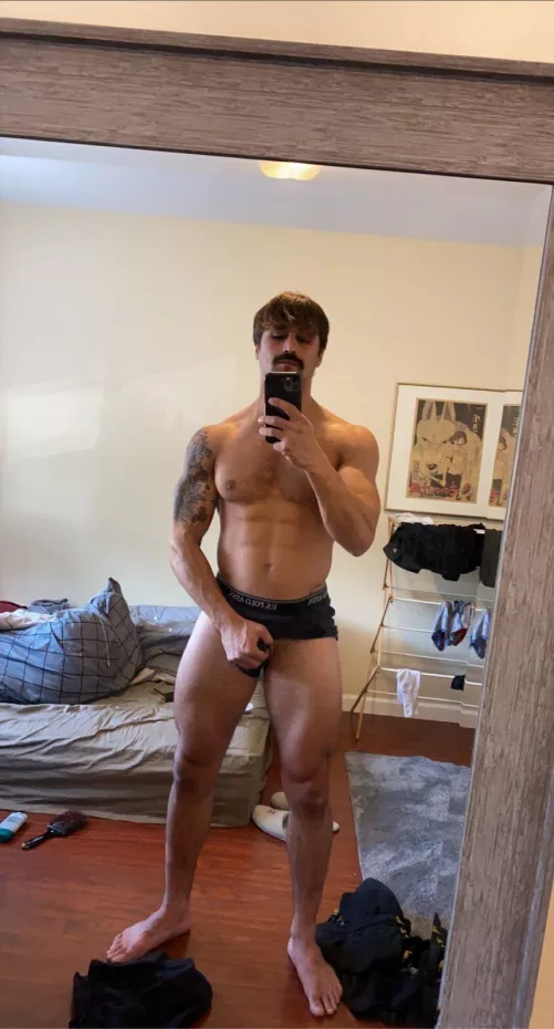 Post gym. (m)