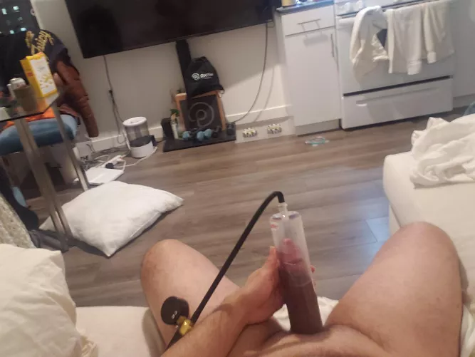 Post pump workout. Put on Cock ring stretch pussy ;)