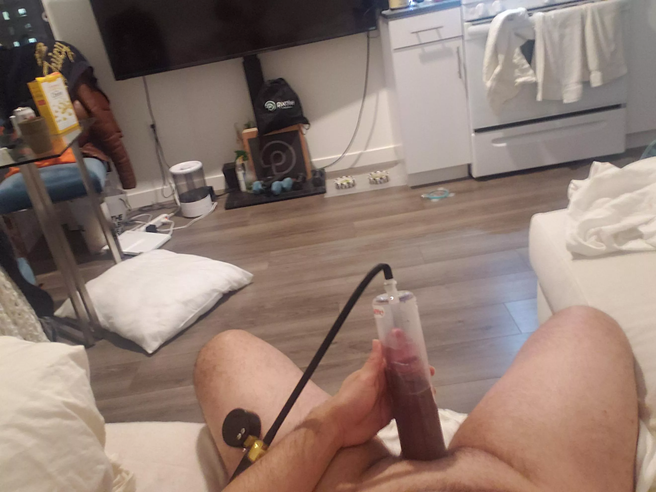 Post pump workout. Put on Cock ring stretch pussy ;)