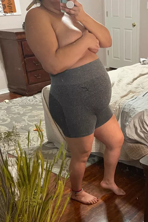 Post walk bump. 😊 who wants to help clean and moisturize now?