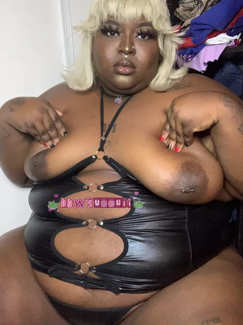 posting uncensored for the first time iβm shy U(,,ΰΉ β ΰΉ,,)U