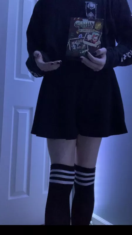 POV: A femboy offers you gravity falls and cuddles. POV: A femboy offers you gravity falls and cuddles.