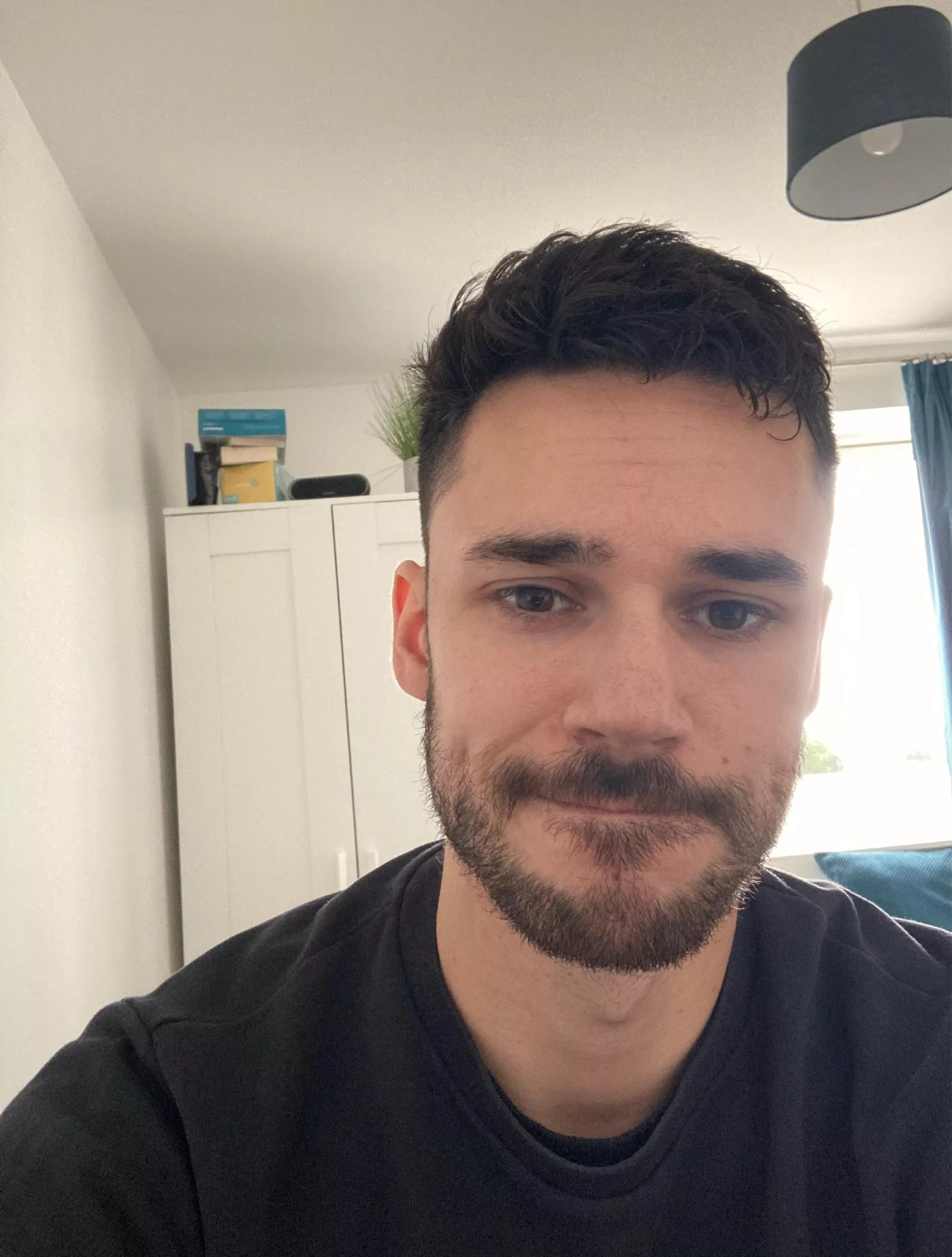 POV: An elusive male leaving his winter hibernation to seek validation 😄